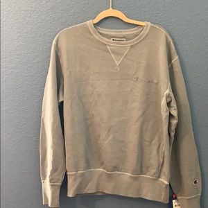 Men’s size medium Champion authentic long sleeve